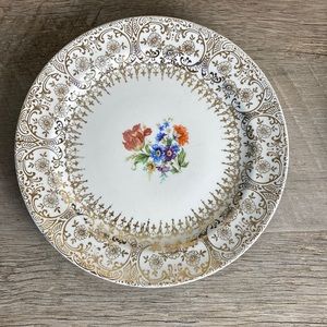 Eggshell Nautilus 22 karat gold plates